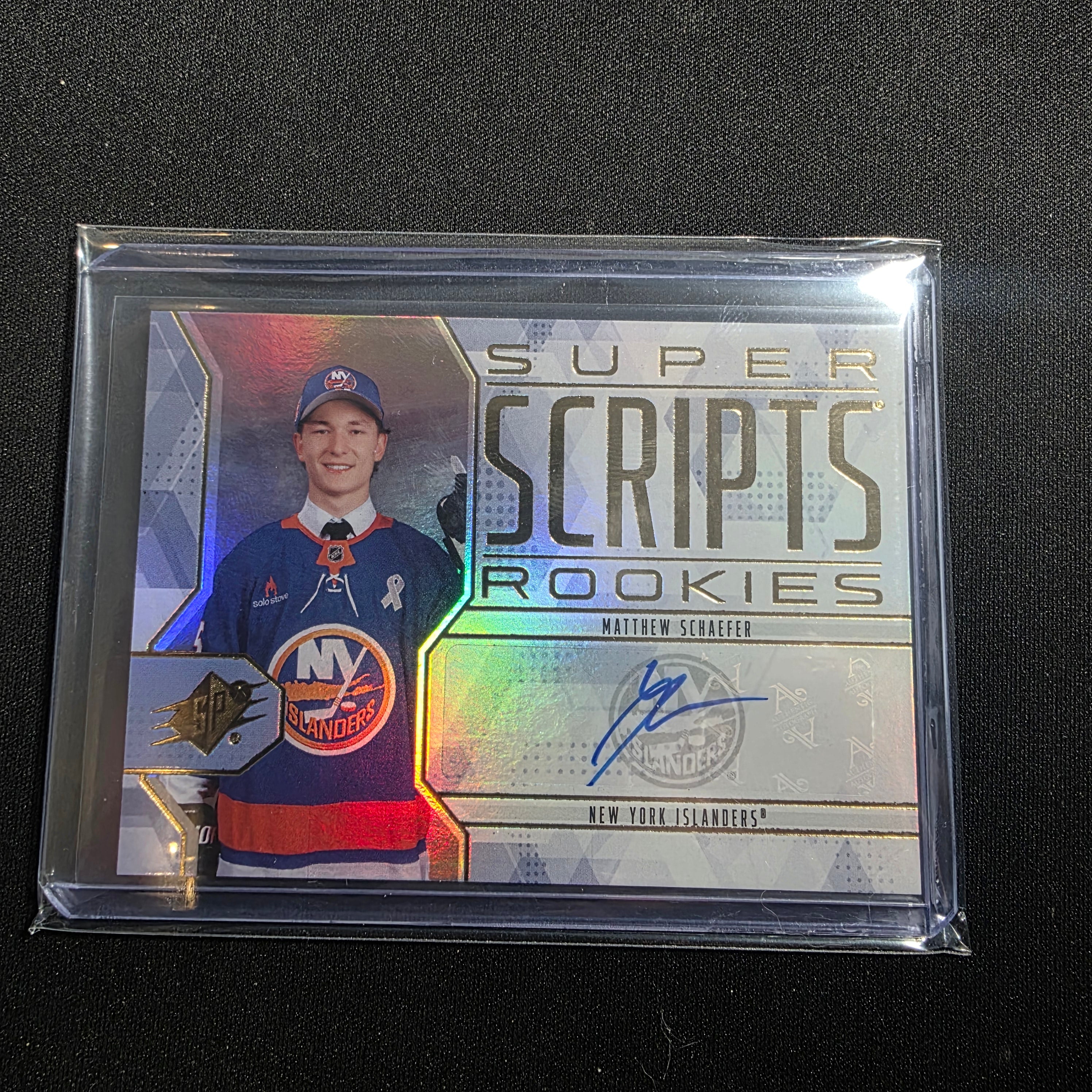 2025-26 Matthew Schaefer Rookie super Scripts