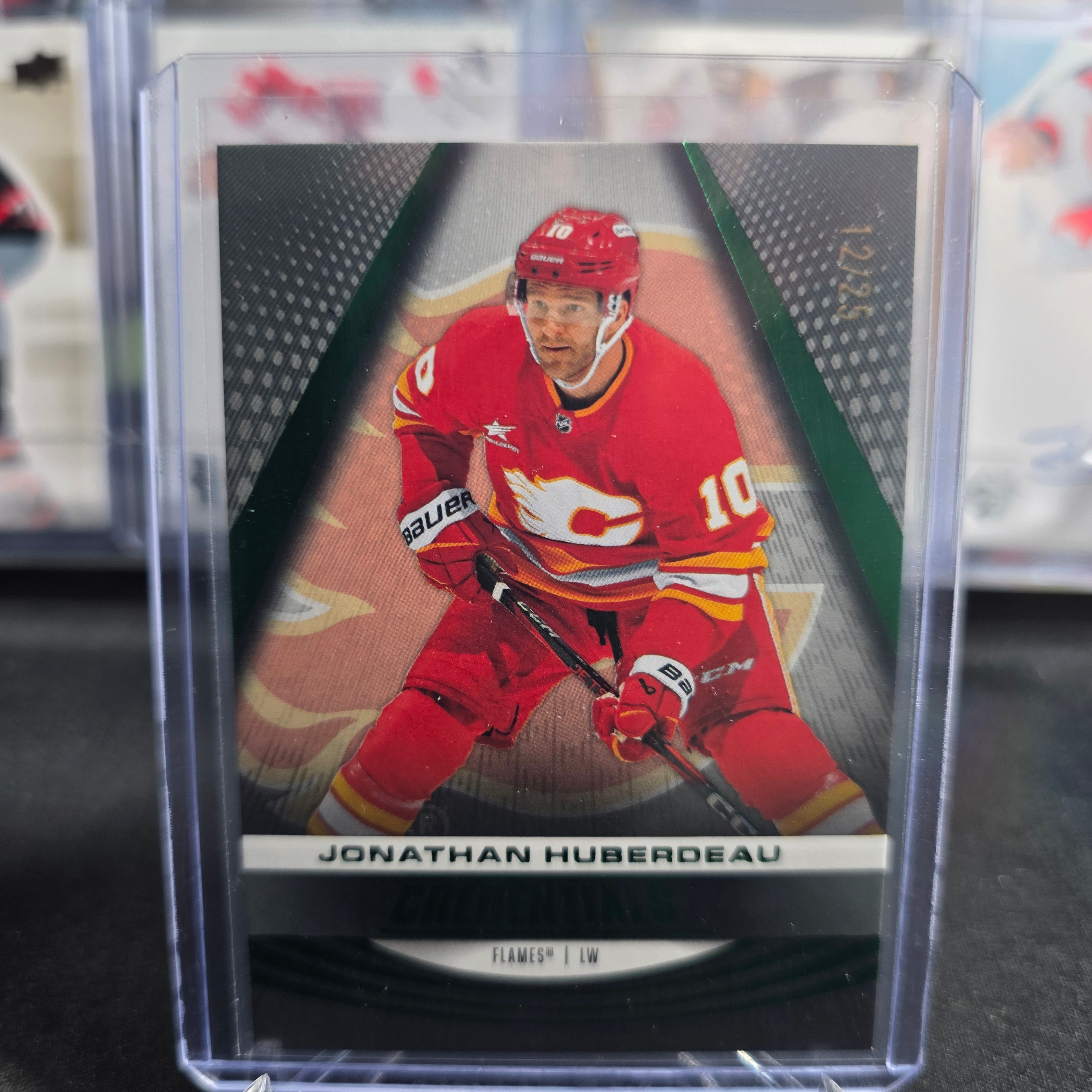 2025-26 Upper Deck Credentials Jonathan Huberdeau #45 Green 12/25 Calgary Flames