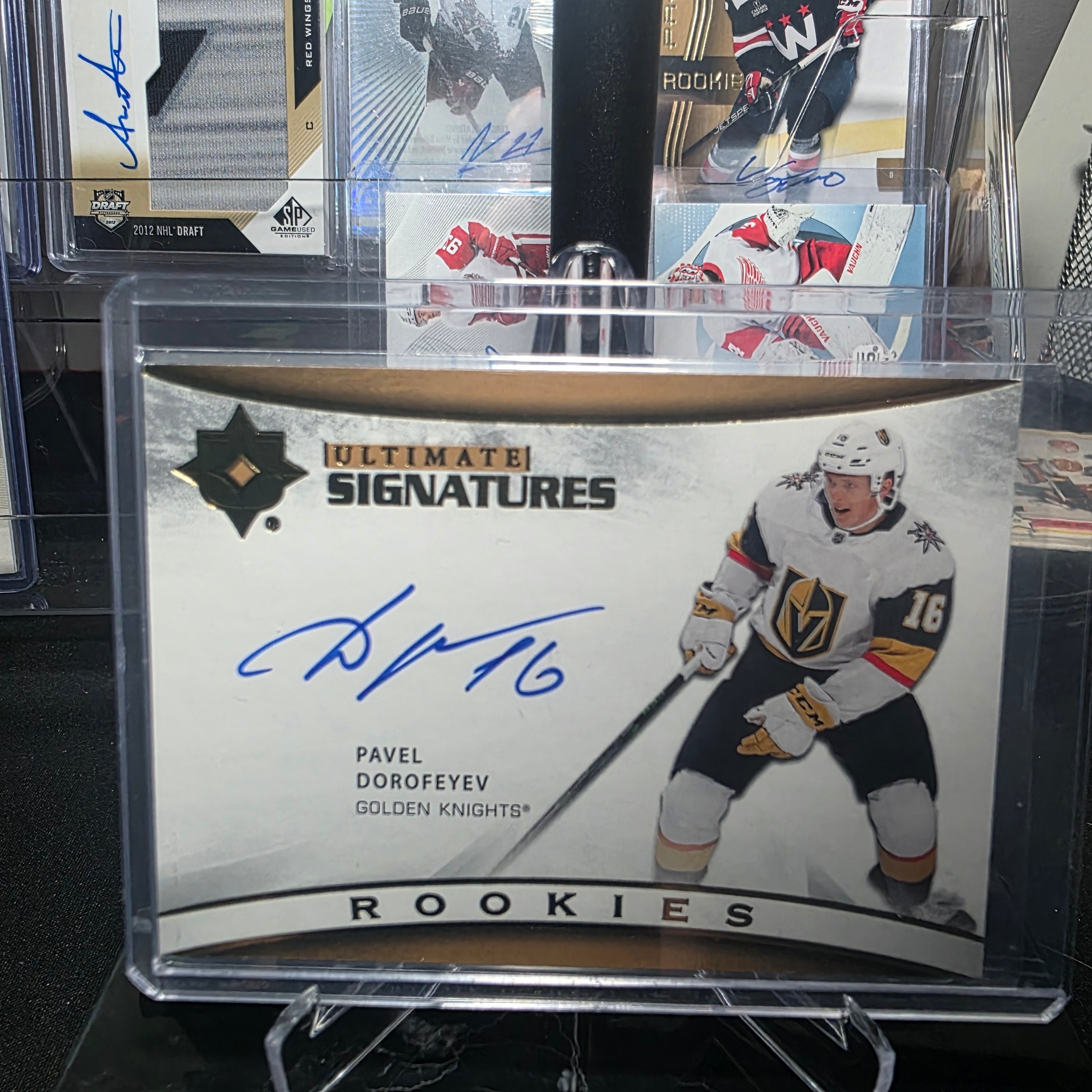 2021-22 Upper Deck Ultimate Collection Pavel Dorofeyev Ultimate Signatures Rookie Auto #USR-PD (Vegas Golden Knights)