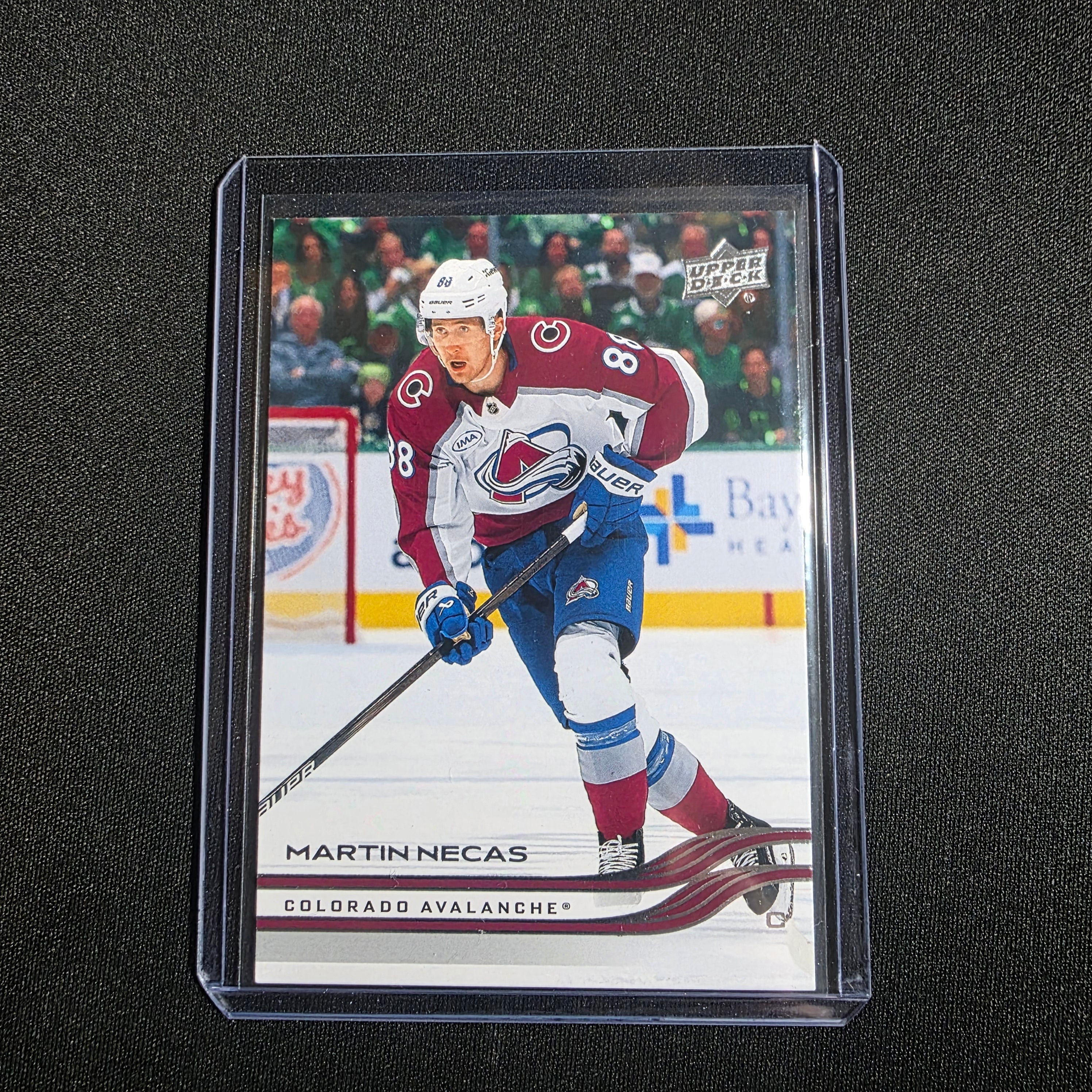 Upper Deck 2025-26 Extended Series Playoff Photo Variation Martin Necas #529
