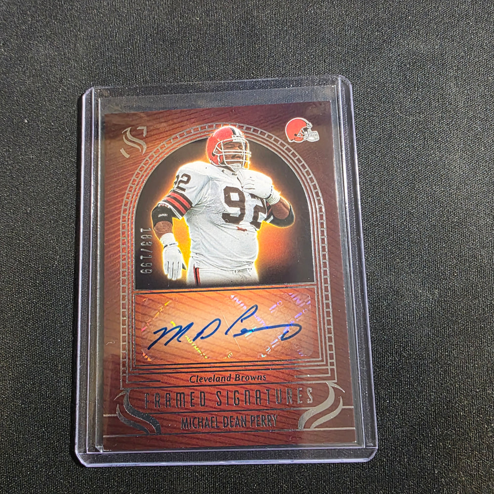 Michael Dean Perry 2025 Panini Silhouette Framed Signatures Auto /199 CLEVELAND