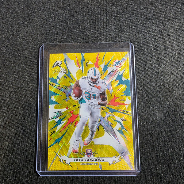 2025 Topps Resurgence Ollie Gordon II #154 Yellow Surge Refractor /225 Dolphins