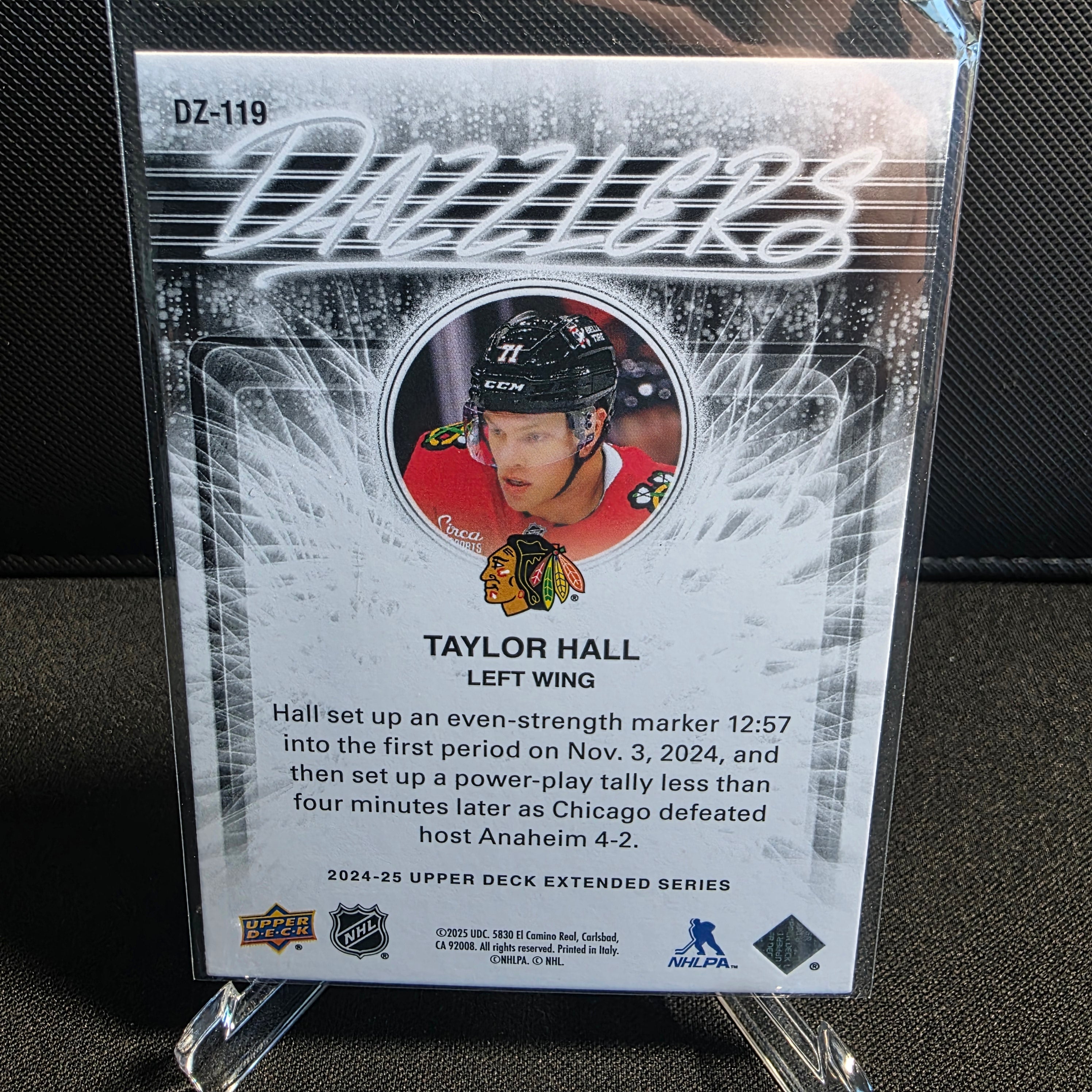 2024-25 Upper Deck Extended Series Dazzlers Green DZ-119 Taylor Hall Chicago Blackhawks