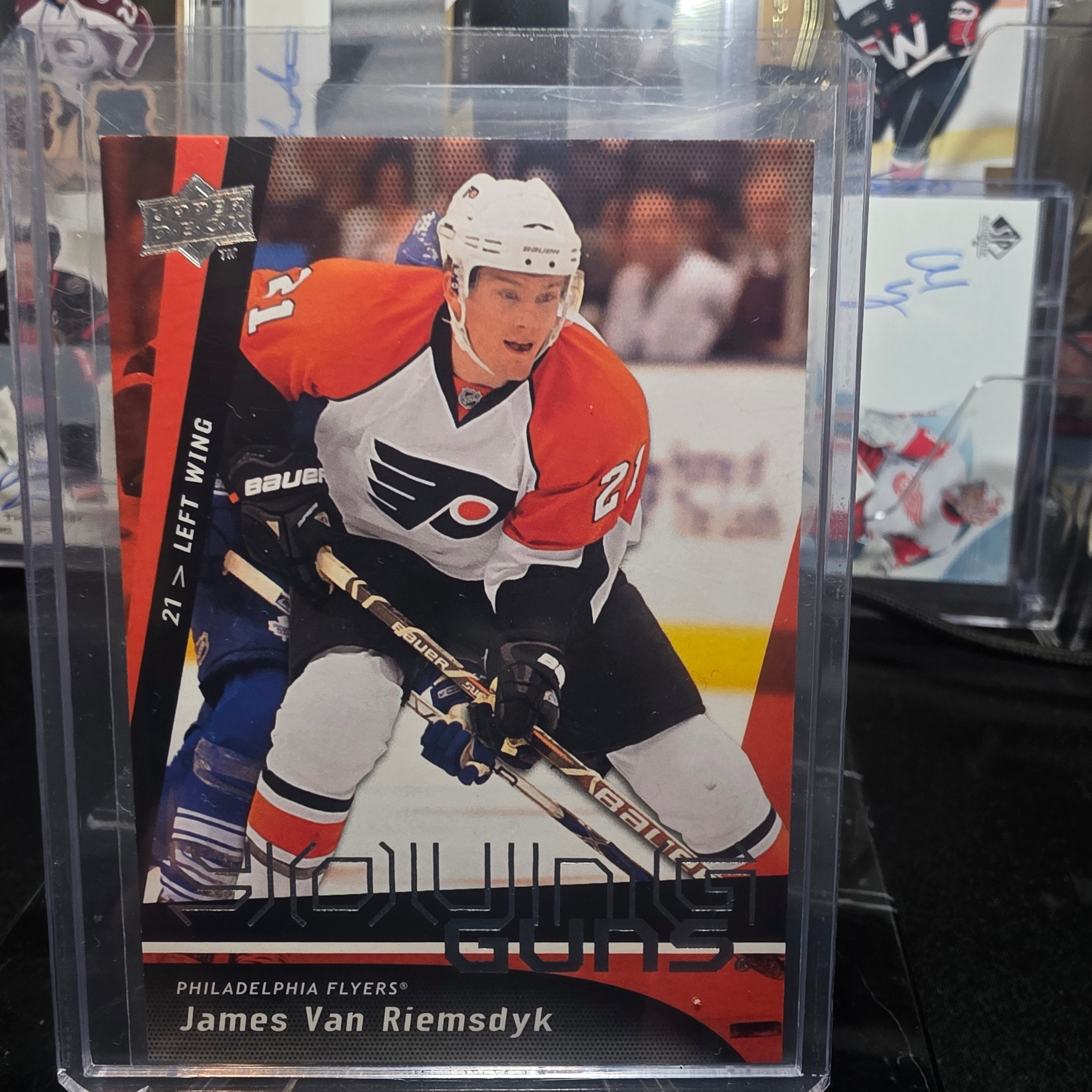 2009-10 Upper Deck Series 1 Young Guns 207 James Van Riemsdyk Philadelphia Flyers